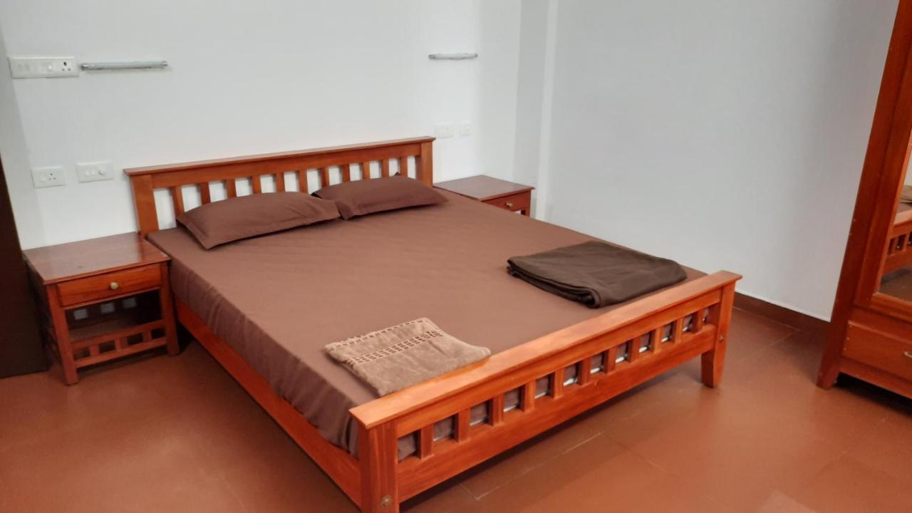 Poovar Sea View Rooms And Boating Family & Couple Only Εξωτερικό φωτογραφία