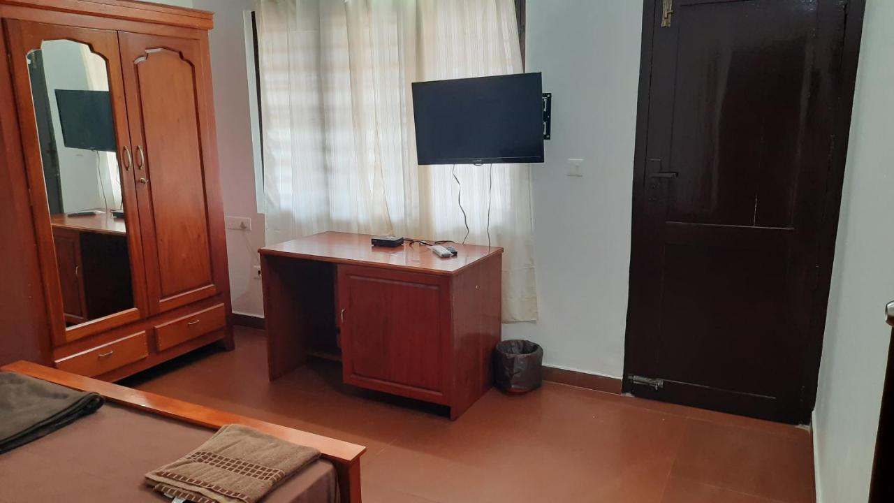 Poovar Sea View Rooms And Boating Family & Couple Only Εξωτερικό φωτογραφία