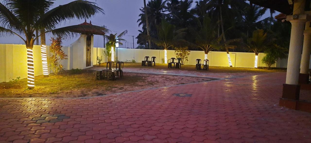 Poovar Sea View Rooms And Boating Family & Couple Only Εξωτερικό φωτογραφία