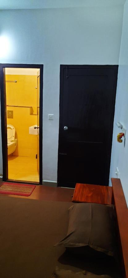 Poovar Sea View Rooms And Boating Family & Couple Only Εξωτερικό φωτογραφία